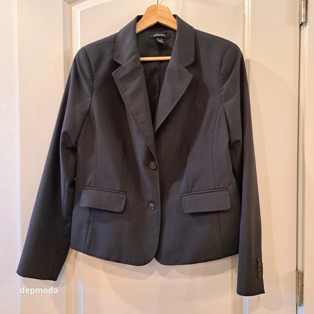 Lands' End womens Blazer coat color Navy blue Size 6